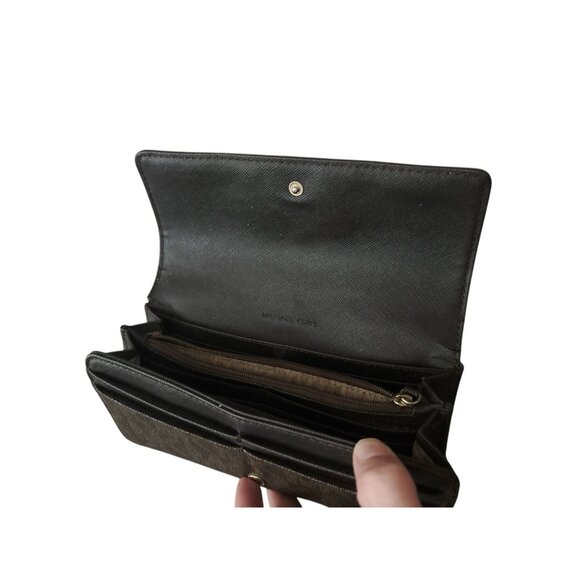 MICHAEL KORS Fulton Brown/Gold Snap Flap Carryall Wallet - Picture 6 of 11